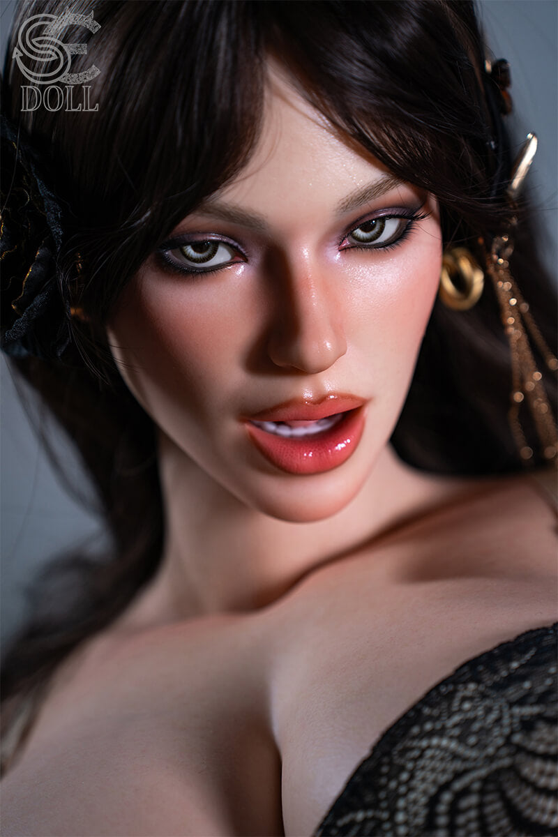 Aria Knox Silicone Torso
